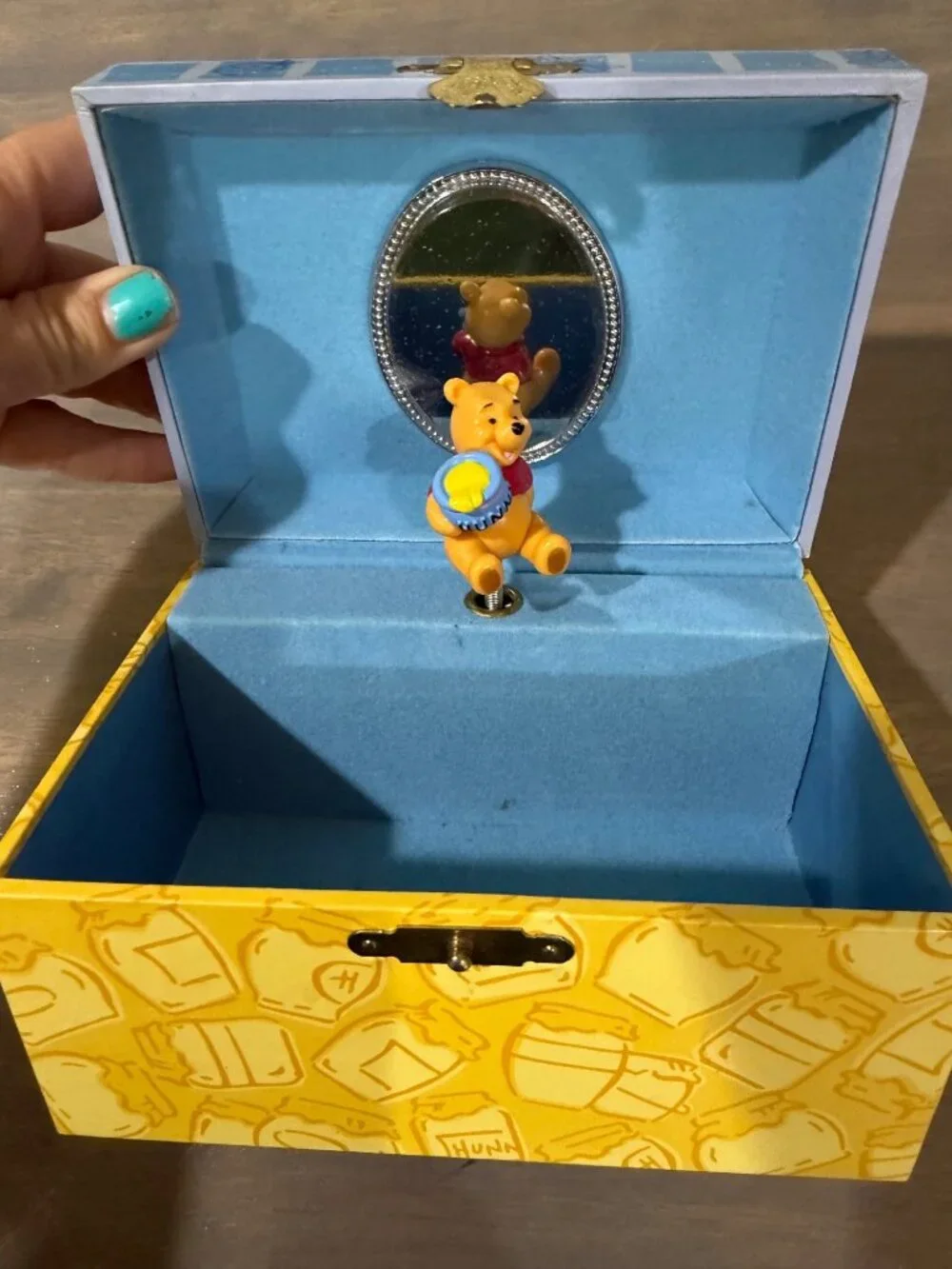 Vintage Disney Winnie the Pooh Lenticular Musical Jewelry Box With Spinning Pooh